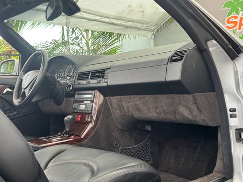 Used 2001 Mercedes-Benz SL 500 image 24