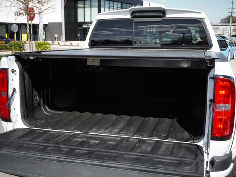 Used 2022 Chevrolet Colorado Z71 w/ Safety Package image 34