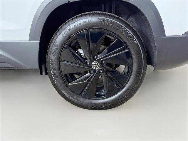 New 2027 Volkswagen Taos Sport AWD/4WD image 29