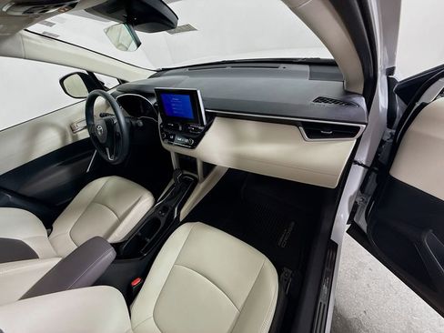 Certified 2024 Toyota Corolla Cross XLE w/ Convenience Package image 30