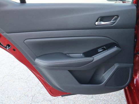 Used 2025 Nissan Altima 2.5 SL image 38