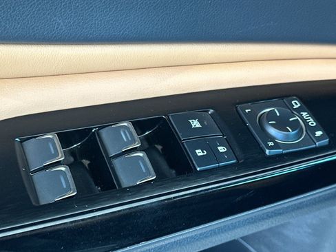 Certified 2023 Lexus ES 300h w/ Premium Package FWD image 13