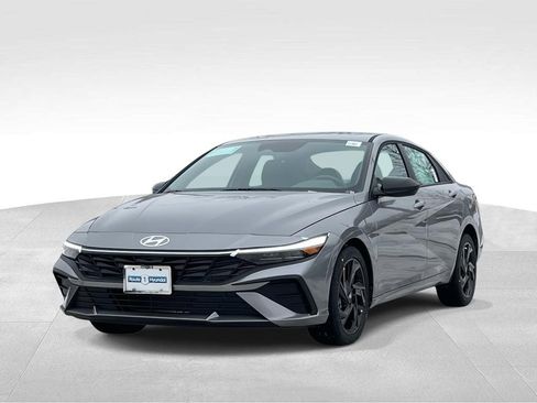 New 2026 Hyundai Elantra Sport FWD image 2