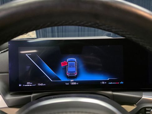 Used 2023 BMW 330i xDrive Sedan w/ M Sport Package image 26