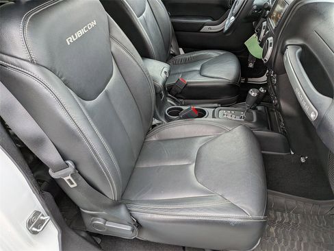 Certified 2016 Jeep Wrangler Unlimited Rubicon image 23