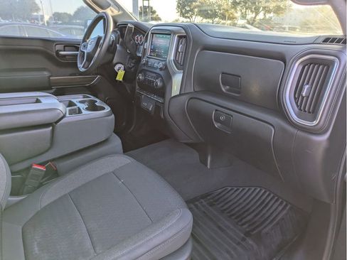 Used 2020 Chevrolet Silverado 1500 LT image 26