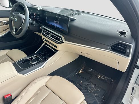 Certified 2024 BMW 330i Sedan w/ Convenience Package RWD image 29