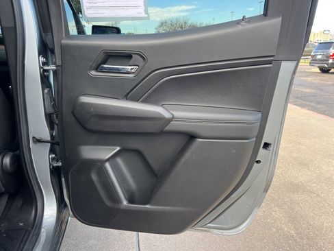 Used 2023 Chevrolet Colorado LT w/ LT Convenience Package II image 18