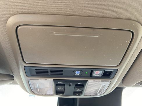 Used 2020 Honda Pilot Touring image 45