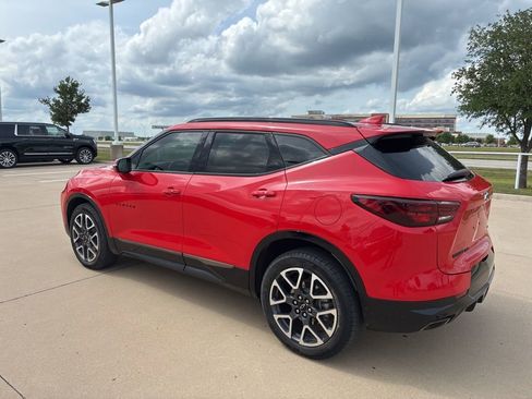Used 2023 Chevrolet Blazer RS w/ Enhanced Convenience Package AWD/4WD image 3