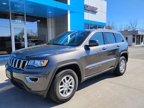 Used 2020 Jeep Grand Cherokee Laredo image 30