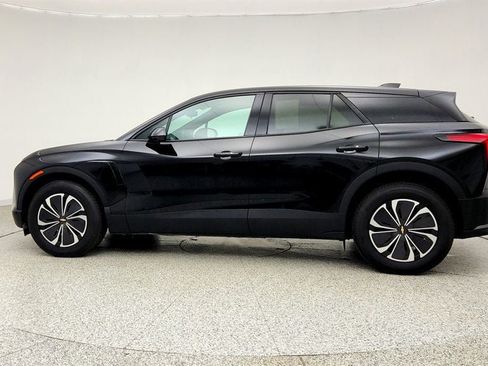 Used 2025 Chevrolet Blazer EV LT FWD image 8