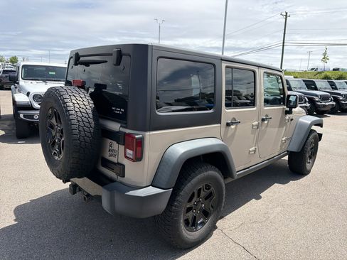 Used 2016 Jeep Wrangler Unlimited Sport AWD/4WD image 12