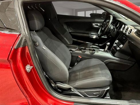 Used 2019 Ford Mustang GT w/ Ford Safe & Smart Package image 7