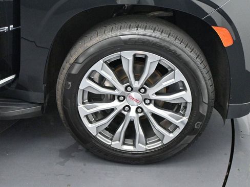 Used 2021 GMC Yukon Denali w/ Advanced Technology Package AWD/4WD image 40