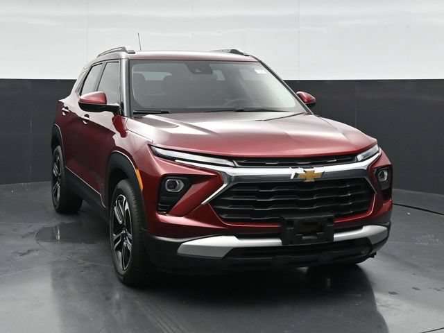 Used 2024 Chevrolet TrailBlazer LT w/ Driver Confidence Package FWD image 4