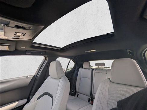 Used 2024 Lexus UX 250h FWD w/ Premium Package image 15
