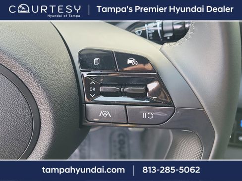 Certified 2025 Hyundai Elantra Sport image 16