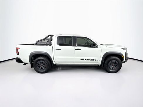 Used 2024 Nissan Frontier SV w/ Hardbody Edition AWD/4WD image 10