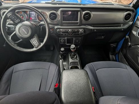 Used 2022 Jeep Gladiator Sport image 20