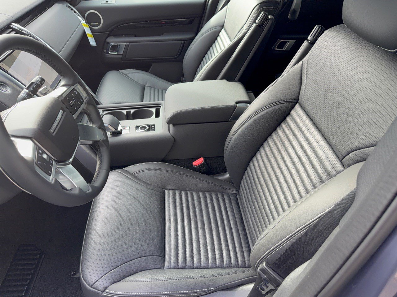 New 2026 Land Rover Discovery S AWD/4WD image 5