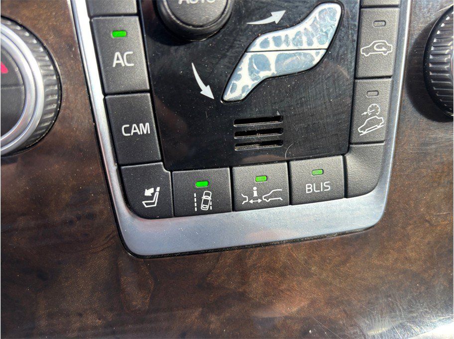 Used 2016 Volvo XC70 T5 Platinum AWD/4WD image 31