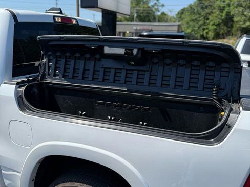 Used 2022 RAM 1500 Laramie AWD/4WD image 21