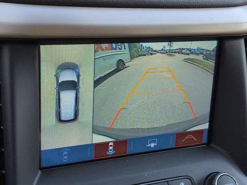 Used 2019 GMC Acadia Denali w/ Technology Package FWD image 21