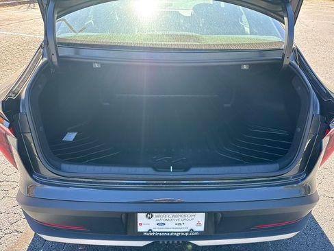 New 2025 Kia K4 EX image 18