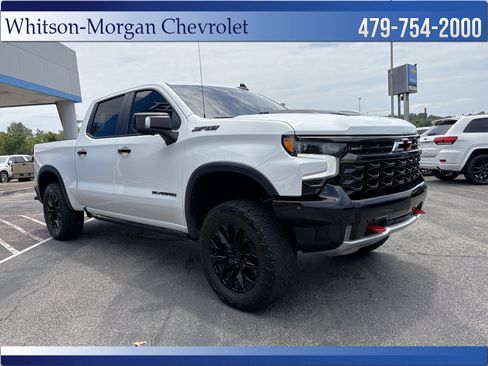 Used 2024 Chevrolet Silverado 1500 ZR2 w/ Technology Package AWD/4WD image 4