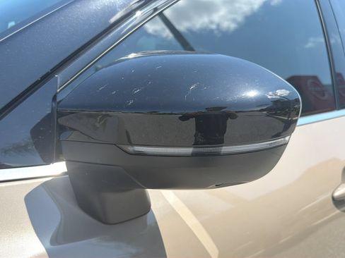 Used 2024 Nissan Pathfinder Platinum FWD image 53