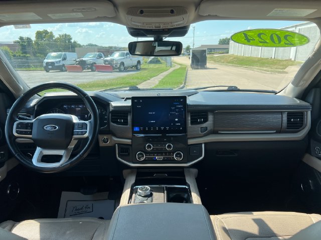 Used 2024 Ford Expedition Max Limited AWD/4WD image 19