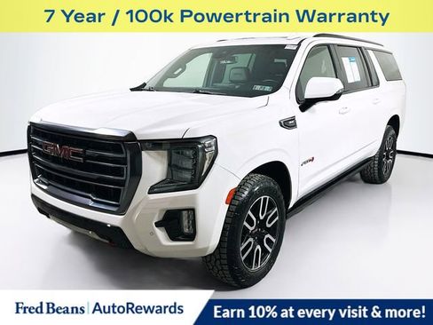 Used 2023 GMC Yukon XL AT4 image 3