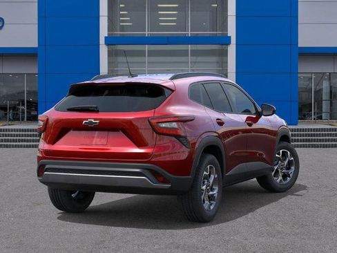 New 2026 Chevrolet Trax LT image 4