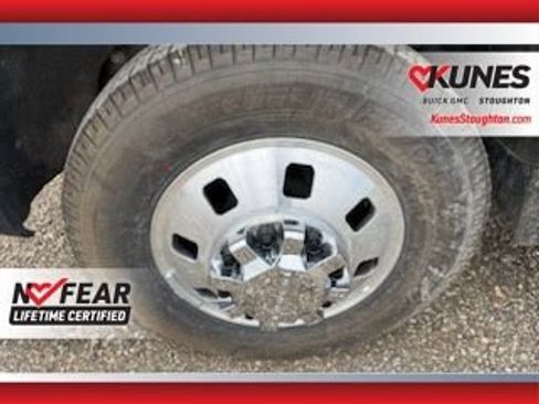 Used 2025 GMC Sierra 3500 Denali AWD/4WD image 16