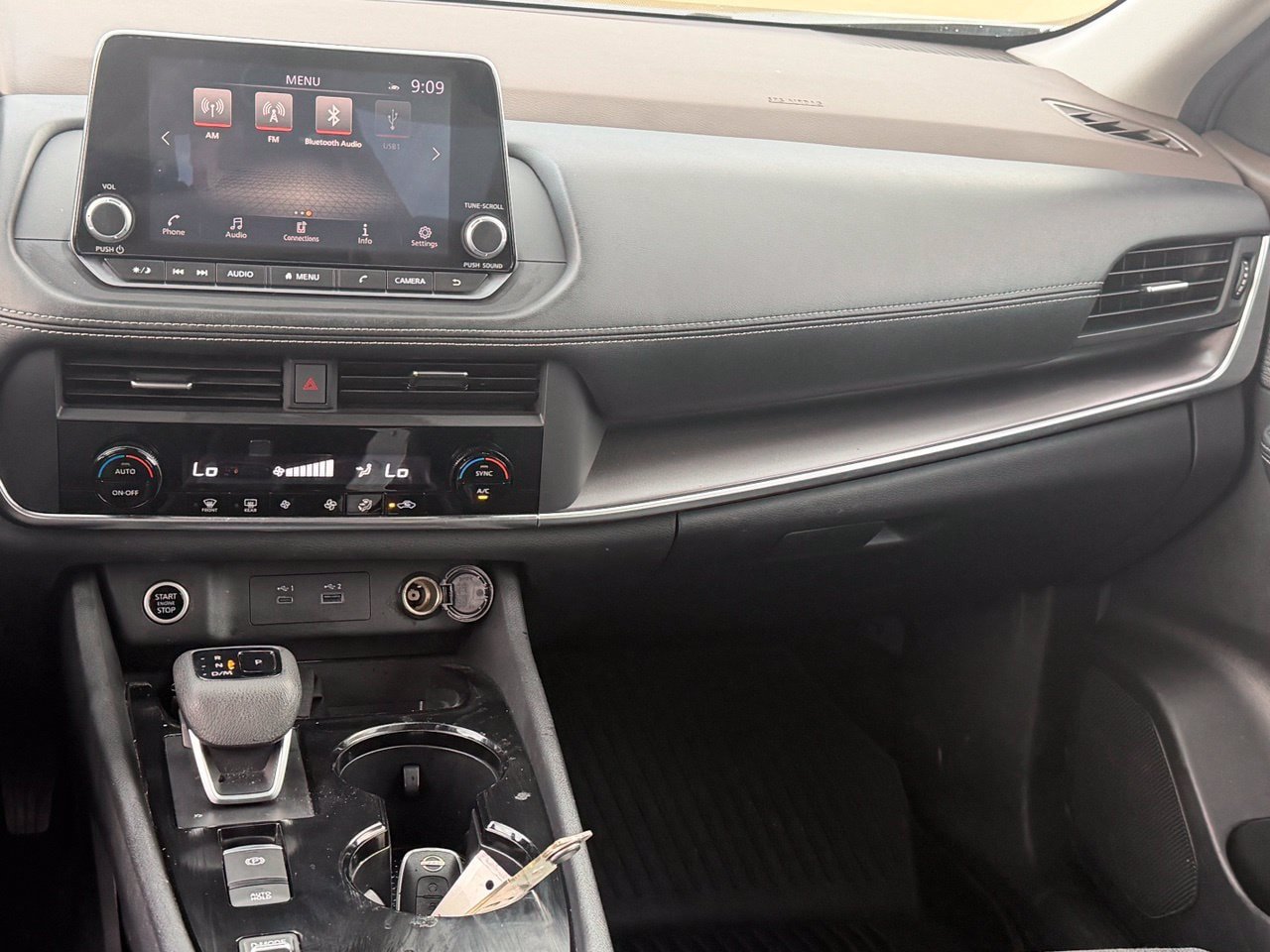 Certified 2023 Nissan Rogue SV FWD image 12