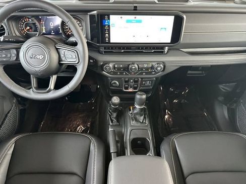 New 2026 Jeep Gladiator Sport AWD/4WD image 12