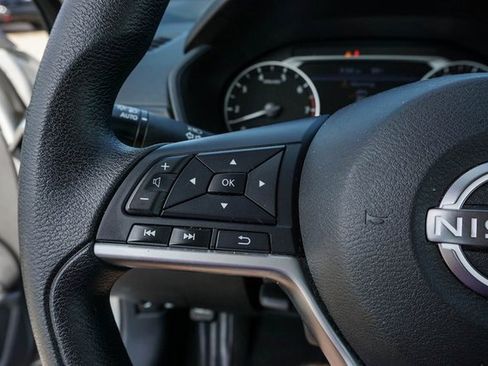 Used 2024 Nissan Altima 2.5 SV image 19