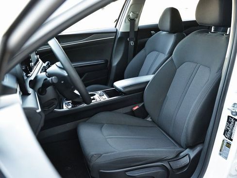 Used 2024 Kia K5 LXS image 20