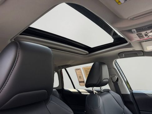 Certified 2025 Toyota RAV4 XLE Premium AWD/4WD image 7