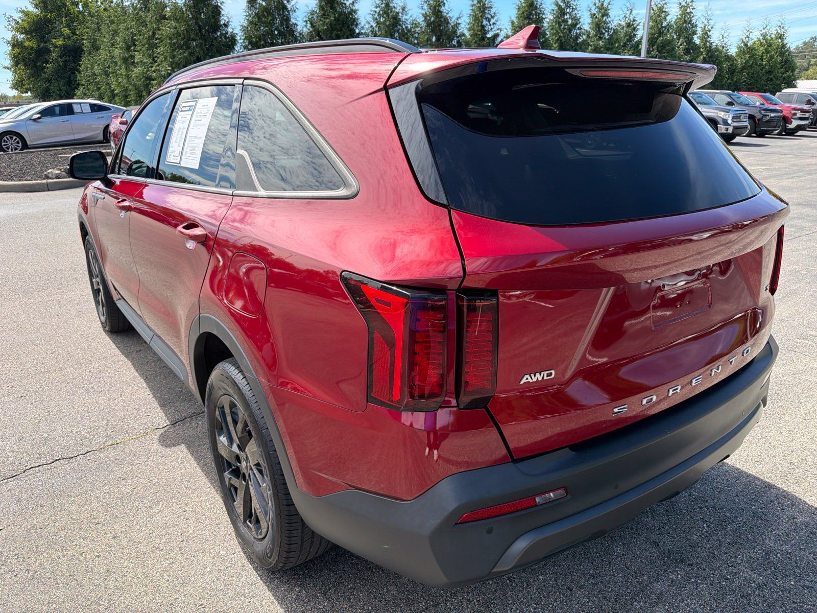 Used 2021 Kia Sorento S w/ Panoramic Sunroof Package AWD/4WD image 3