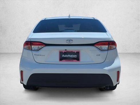 Used 2025 Toyota Corolla LE image 6