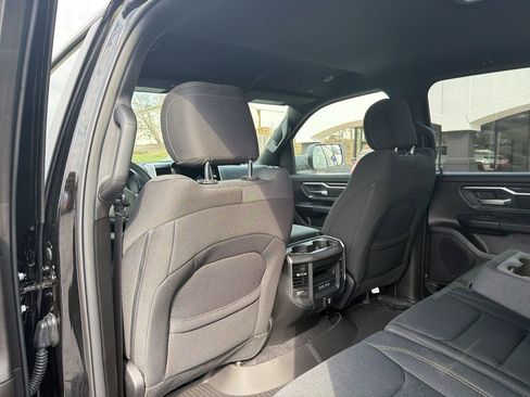 New 2026 RAM 1500 4x4 Crew Cab image 15