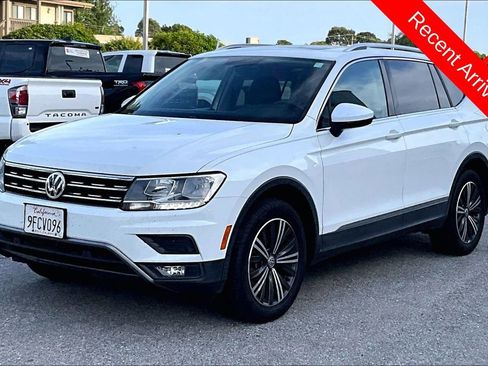 Used 2019 Volkswagen Tiguan SEL image 3