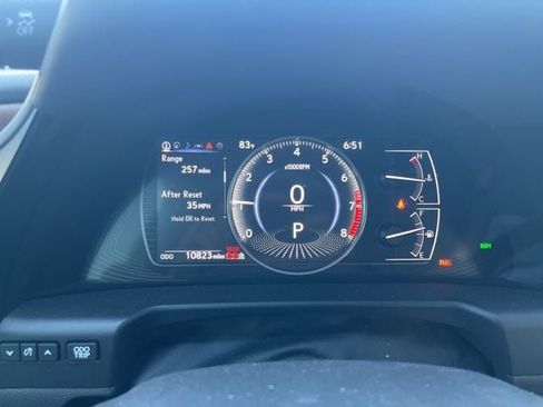 Used 2025 Lexus ES 350 Ultra Luxury w/ Accessory Package (Z2) FWD image 14