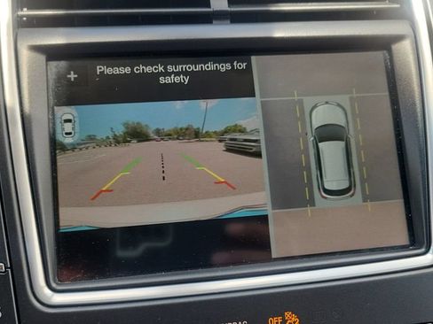 Used 2018 Lincoln MKX Reserve w/ Driver Assistance Package AWD/4WD image 18