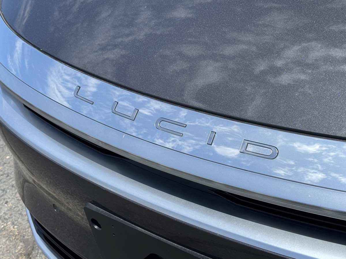 Used 2024 Lucid Air Pure RWD image 4