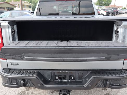 Used 2023 Chevrolet Silverado 1500 ZR2 w/ ZR2 Bison Edition AWD/4WD image 6