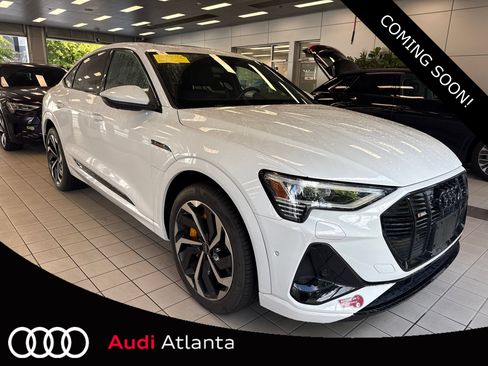 Used 2023 Audi e-tron Premium Plus w/ Premium Plus Package AWD/4WD image 1