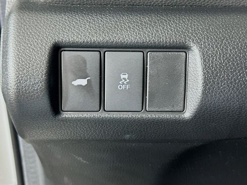 Used 2025 Honda Pilot EX-L image 17